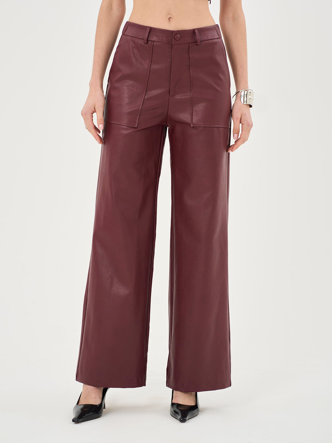 PU highwaisted pants in oxblood - part of a set